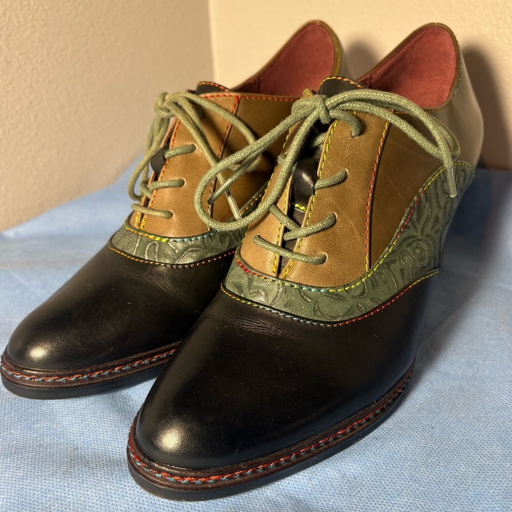 L’Artiste Lavada Bootie by spring step heeled Oxford, hand painted leather - Picture 3 of 16